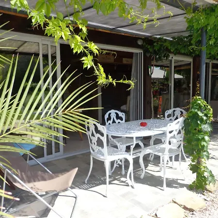 Gites Du Mas Gibert A Saussines Entre Nimes Et Montpellier Exterior photo