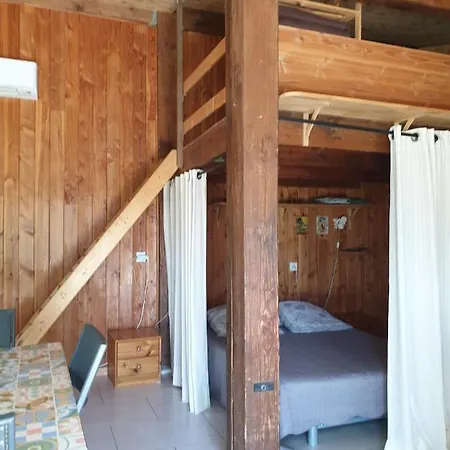 Gites Du Mas Gibert A Saussines Entre Nimes Et Montpellier Exterior photo