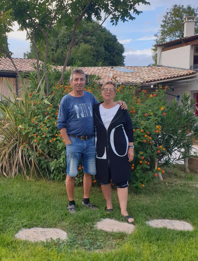 Du Mas Gibert A Entre Nimes Et Montpellier *